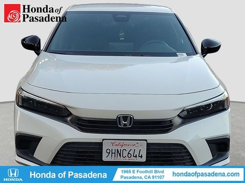 Used 2023 Honda Civic Sport image 5