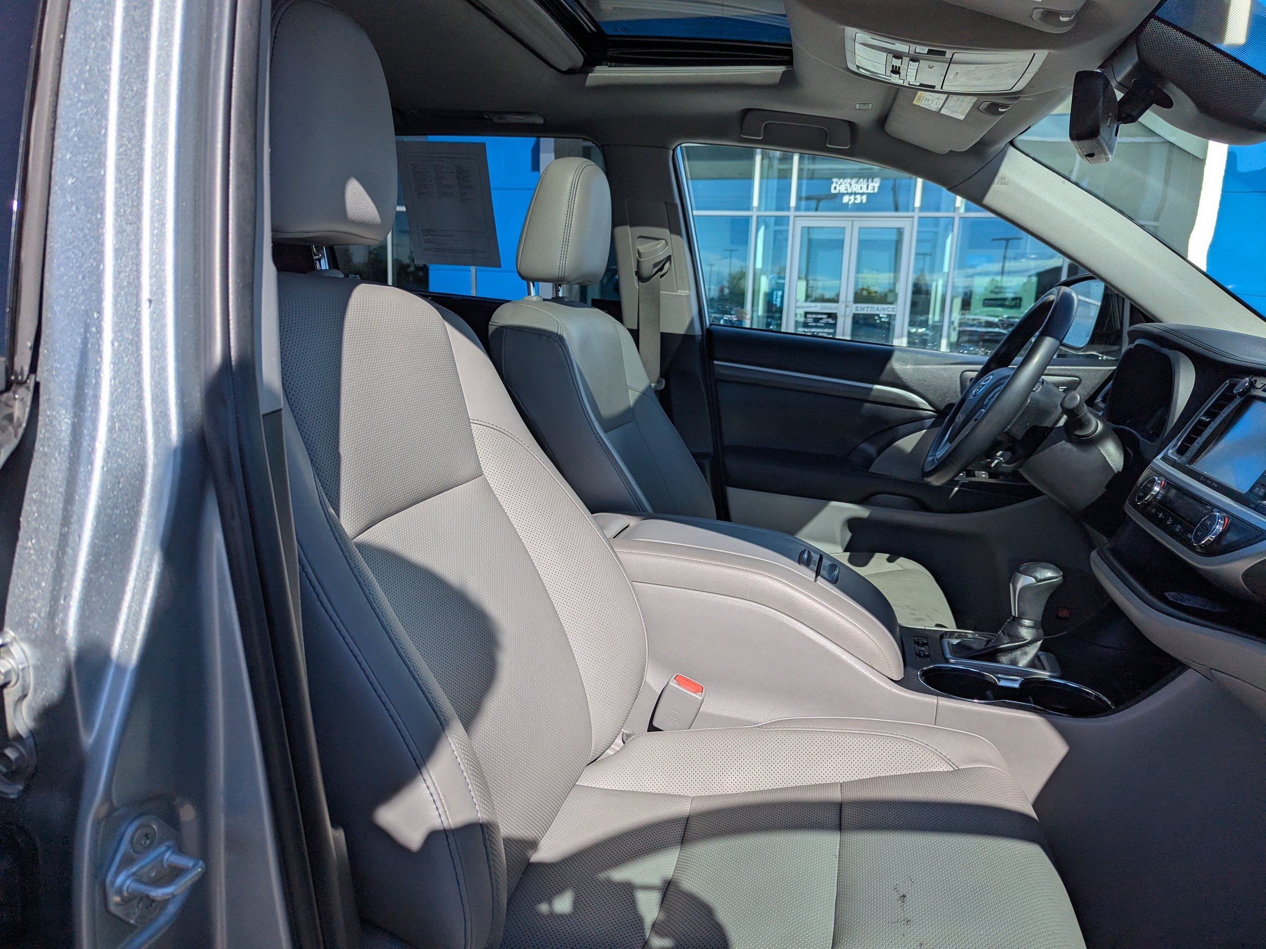 Used 2019 Toyota Highlander Limited AWD/4WD image 41