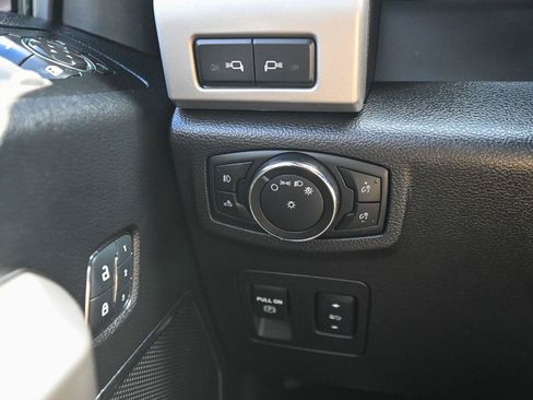 Certified 2018 Ford F150 Lariat w/ Equipment Group 502A Luxury AWD/4WD image 40