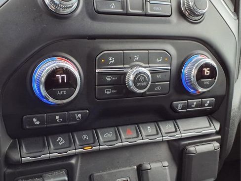 Certified 2020 GMC Sierra 1500 SLT w/ SLT Premium Package image 9