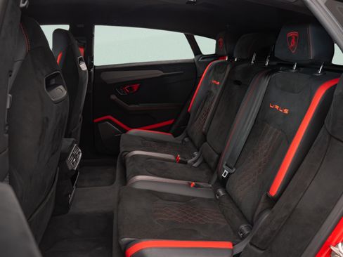 Used 2024 Lamborghini Urus Performante AWD/4WD image 19