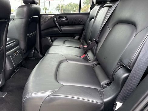 Used 2022 Nissan Armada SV image 13