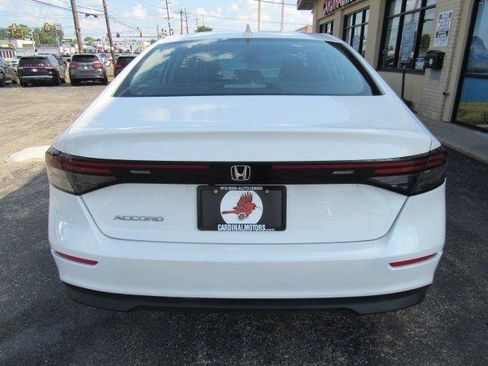 Used 2024 Honda Accord EX image 10