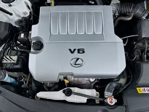 Used 2018 Lexus ES 350 w/ Luxury Package w/Wood Trim FWD image 34