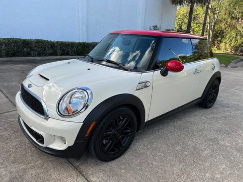 Used 2013 MINI Cooper S image 8