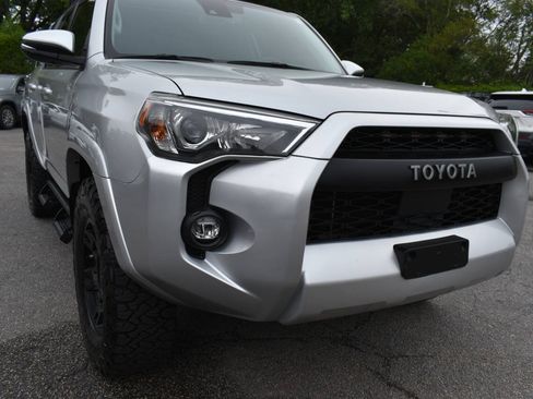 Used 2021 Toyota 4Runner SR5 Premium w/ Moonroof Package AWD/4WD image 43