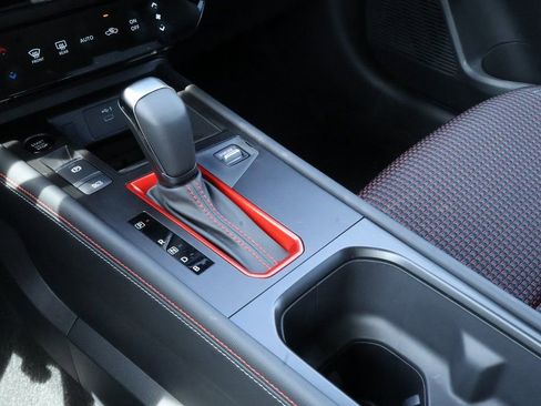 New 2025 Nissan Kicks SR image 13