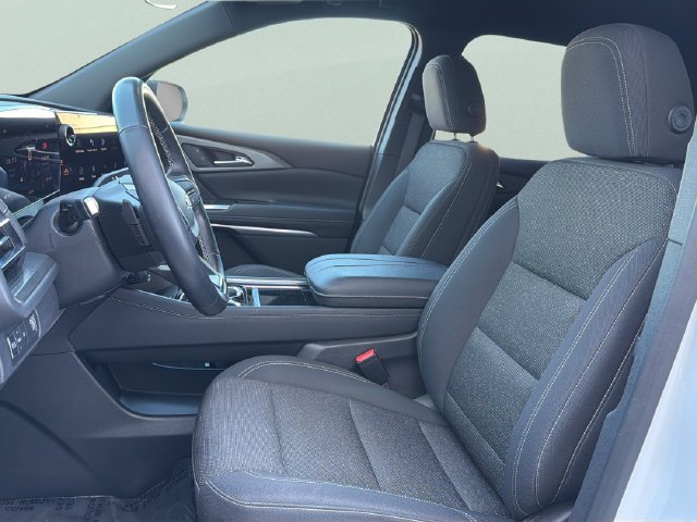 Used 2024 Chevrolet Traverse LT FWD image 15