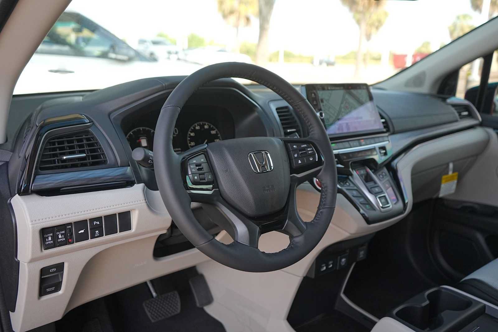 New 2027 Honda Odyssey Elite image 2