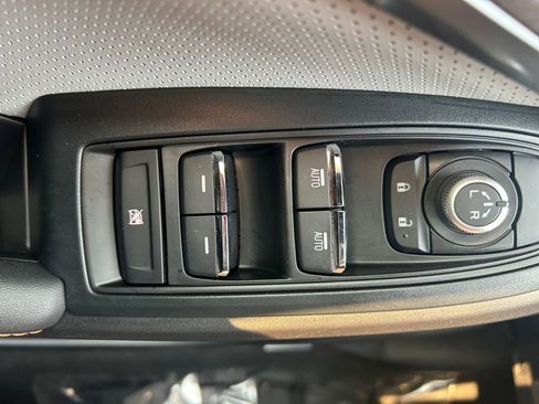 Used 2023 Subaru Crosstrek 2.5i Limited image 24