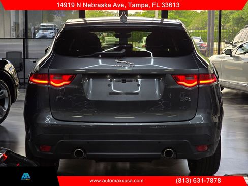 Used 2019 Jaguar F-PACE Prestige AWD/4WD image 12