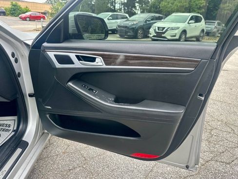Used 2017 Genesis G80 3.8 w/ Option Group 02 RWD image 17