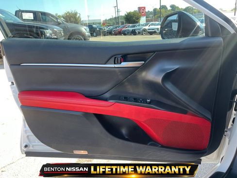 Used 2023 Toyota Camry XSE FWD image 8