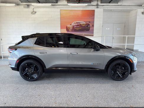 New 2026 Chevrolet Equinox EV RS image 2