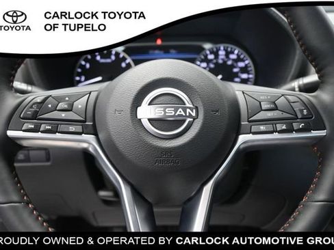 Used 2025 Nissan Sentra SR w/ SR Premium Package FWD image 19