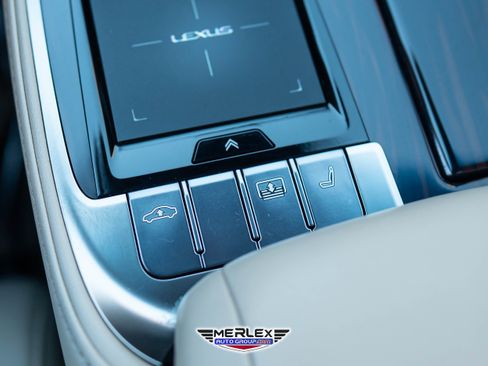 Used 2018 Lexus LS 500 AWD w/ Luxury Package image 39