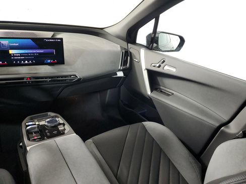 New 2026 BMW iX xDrive45 w/ M Sport Package image 22