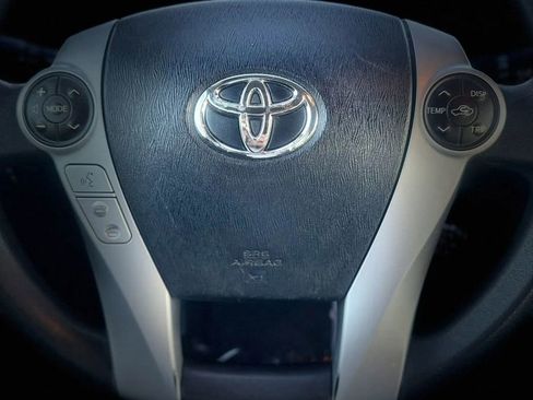 Used 2012 Toyota Prius Three image 34