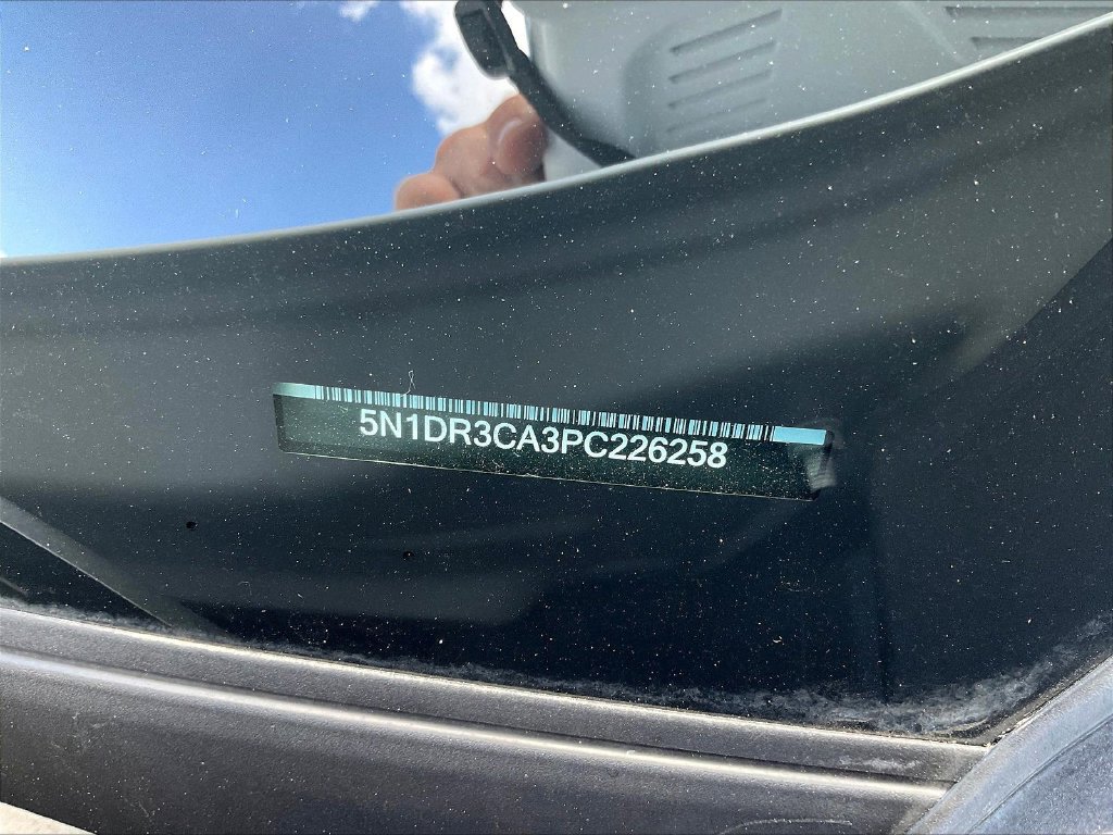 Used 2023 Nissan Pathfinder SL w/ Lighting Package (N92) FWD image 21