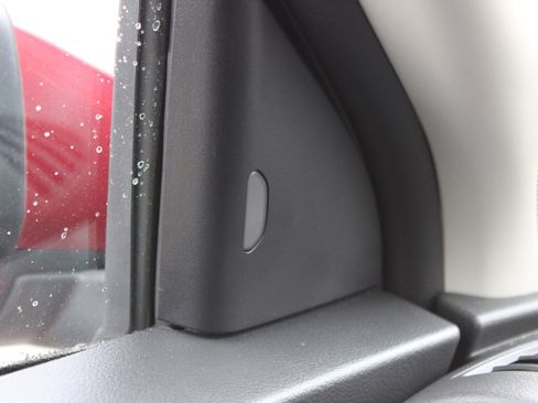 Certified 2024 Nissan Kicks SV image 26