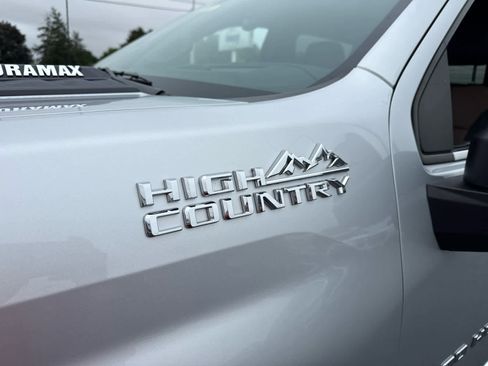 Used 2021 Chevrolet Silverado 3500 High Country AWD/4WD image 11