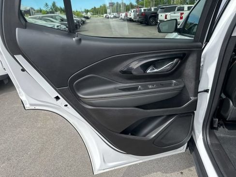 Used 2024 GMC Terrain AT4 w/ Infotainment Package II AWD/4WD image 16
