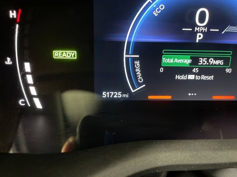 Used 2025 Toyota Camry SE FWD image 19