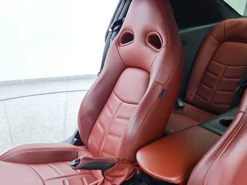 Used 2015 Nissan GT-R Premium image 22