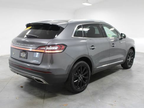 Used 2022 Lincoln Nautilus Reserve w/ Monochromatic Package image 9