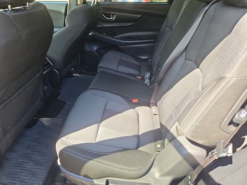 Certified 2023 Subaru Ascent Premium w/ Convenience Package AWD/4WD image 27