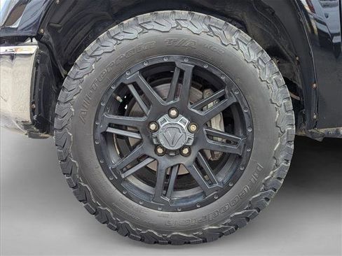 Used 2020 Toyota Tundra SR5 w/ SR5 Upgrade Package image 22