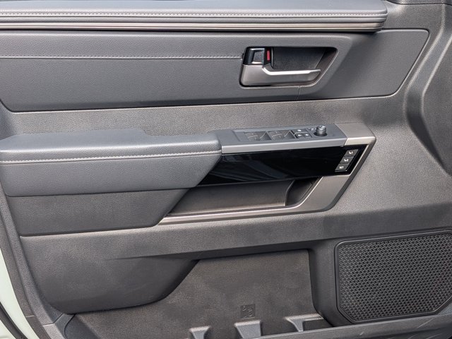 Used 2026 Toyota Tundra Limited AWD/4WD image 10