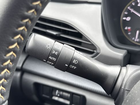 Certified 2025 Subaru Crosstrek 2.5i Sport w/ Crosstrek Mirror Package image 15