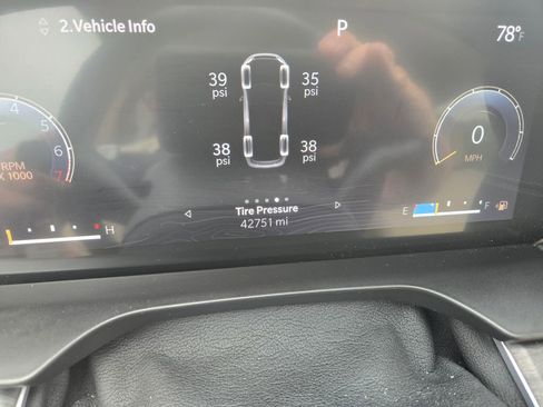 Used 2022 Jeep Grand Cherokee L Limited RWD image 12