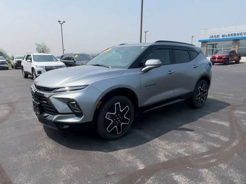 Used 2025 Chevrolet Blazer RS w/ Driver Confidence II Package AWD/4WD image 4