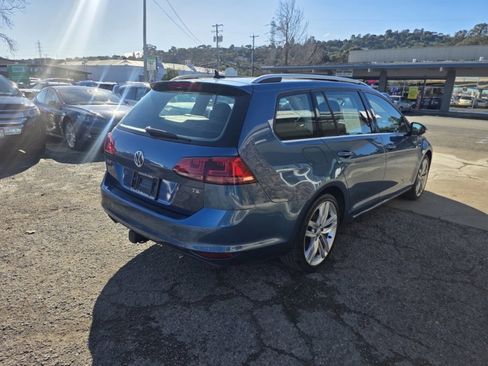Used 2015 Volkswagen Golf SEL image 4