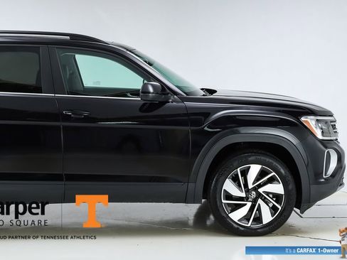 Used 2024 Volkswagen Atlas SE w/ Panoramic Sunroof Package image 52