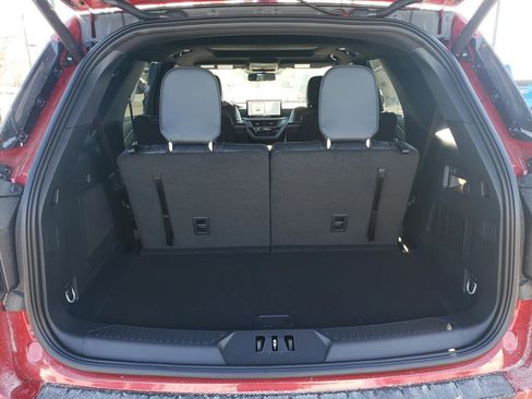 New 2026 Ford Explorer ST-Line w/ ST-Line Street Pack image 5