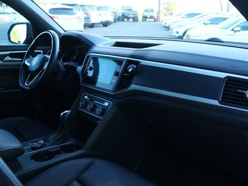 Used 2021 Volkswagen Atlas Cross Sport SE w/ Panoramic Sunroof Package AWD/4WD image 36