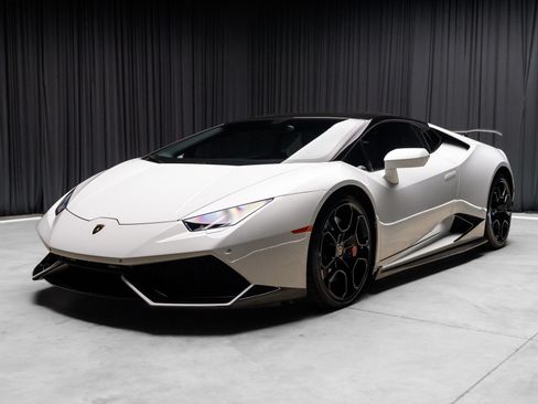 Used 2016 Lamborghini Huracan LP 610-4 AWD/4WD image 26