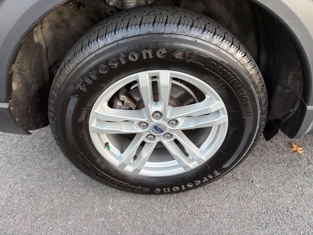Used 2020 Ford Explorer XLT w/ Equipment Group 202A AWD/4WD image 10