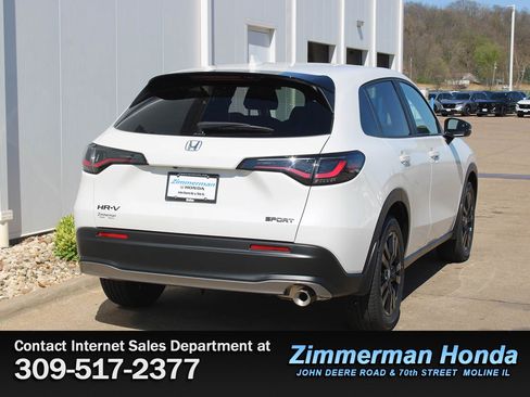 New 2026 Honda HR-V Sport image 2