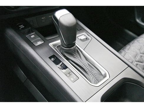 New 2026 Nissan Kicks SV w/ SV Premium Package image 26