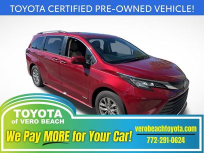 Used 2021 Toyota Sienna XLE