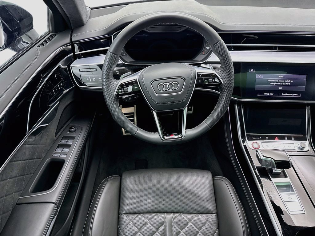 Used 2024 Audi S8 AWD/4WD image 10