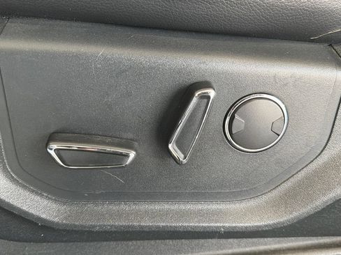 Used 2019 Ford F250 Lariat w/ Lariat Value Package AWD/4WD image 21