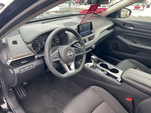 Certified 2024 Nissan Altima 2.5 SV image 6