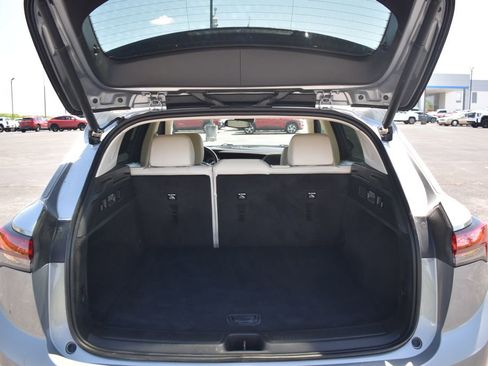 Used 2023 Buick Envision Essence AWD/4WD image 11
