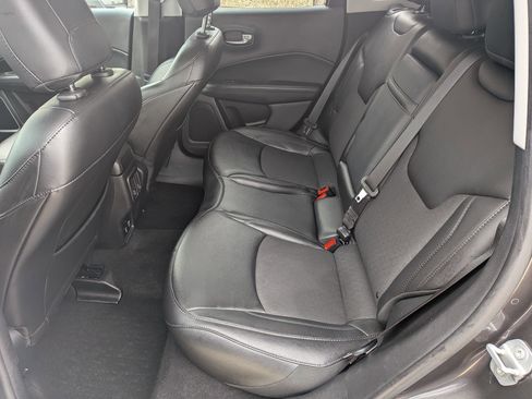 Used 2019 Jeep Compass Latitude image 22