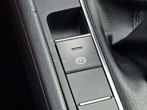 Certified 2023 Volkswagen Jetta Sport FWD image 27
